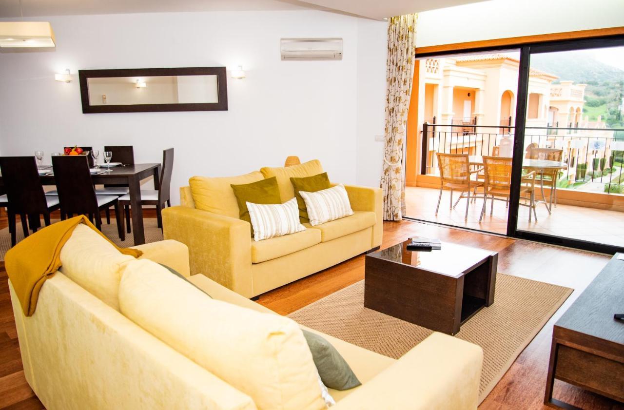 Stunning 2 Bedroom Apartment 500M To Luz Beach Luaran gambar